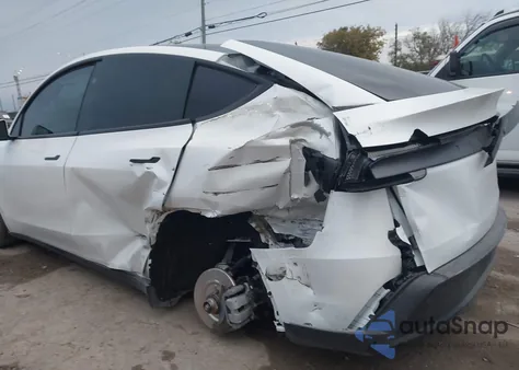 2026 Tesla Model Y Long Range Dual Motor All-Wheel Drive/Long Range Launch Series из США, поврежденный, VIN 7SAYGDEE4TA397325